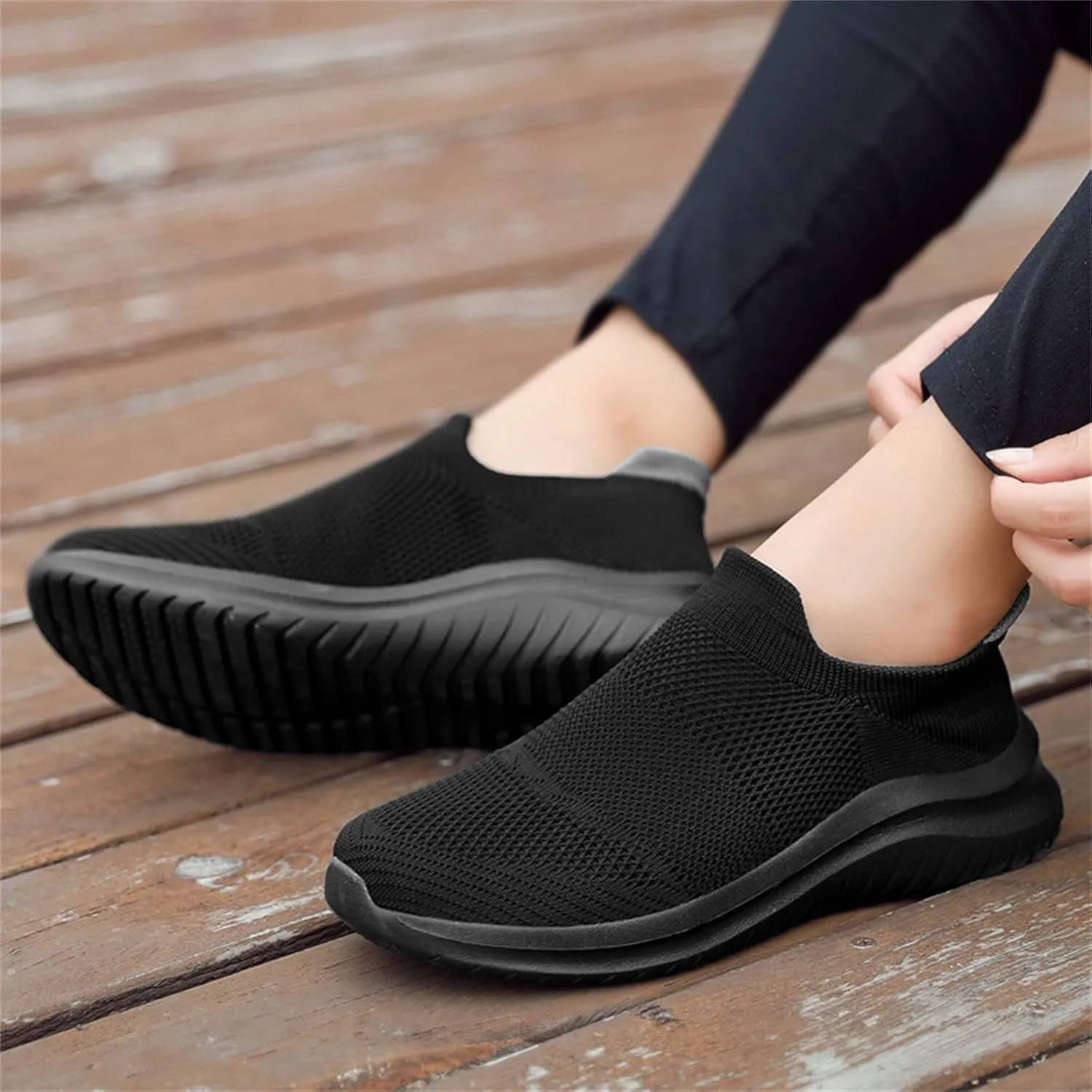 Casual Breathable Shoes for Men Versatile Slip On Sock Shoes Fashion Lightweight Labor Work Shoe Cushion Sneakers