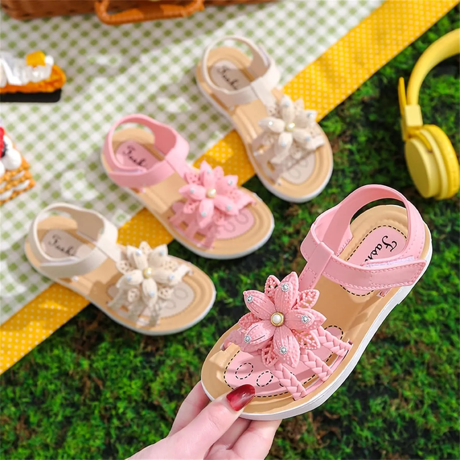 Kids Girls Soft Sole Flower Sandals Open Toe Lightweight Comfortable Anti Slip Holiday Vacation Girls Slippers