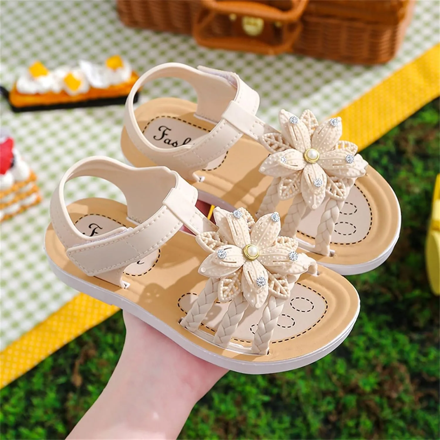 Kids Girls Soft Sole Flower Sandals Open Toe Lightweight Comfortable Anti Slip Holiday Vacation Girls Slippers