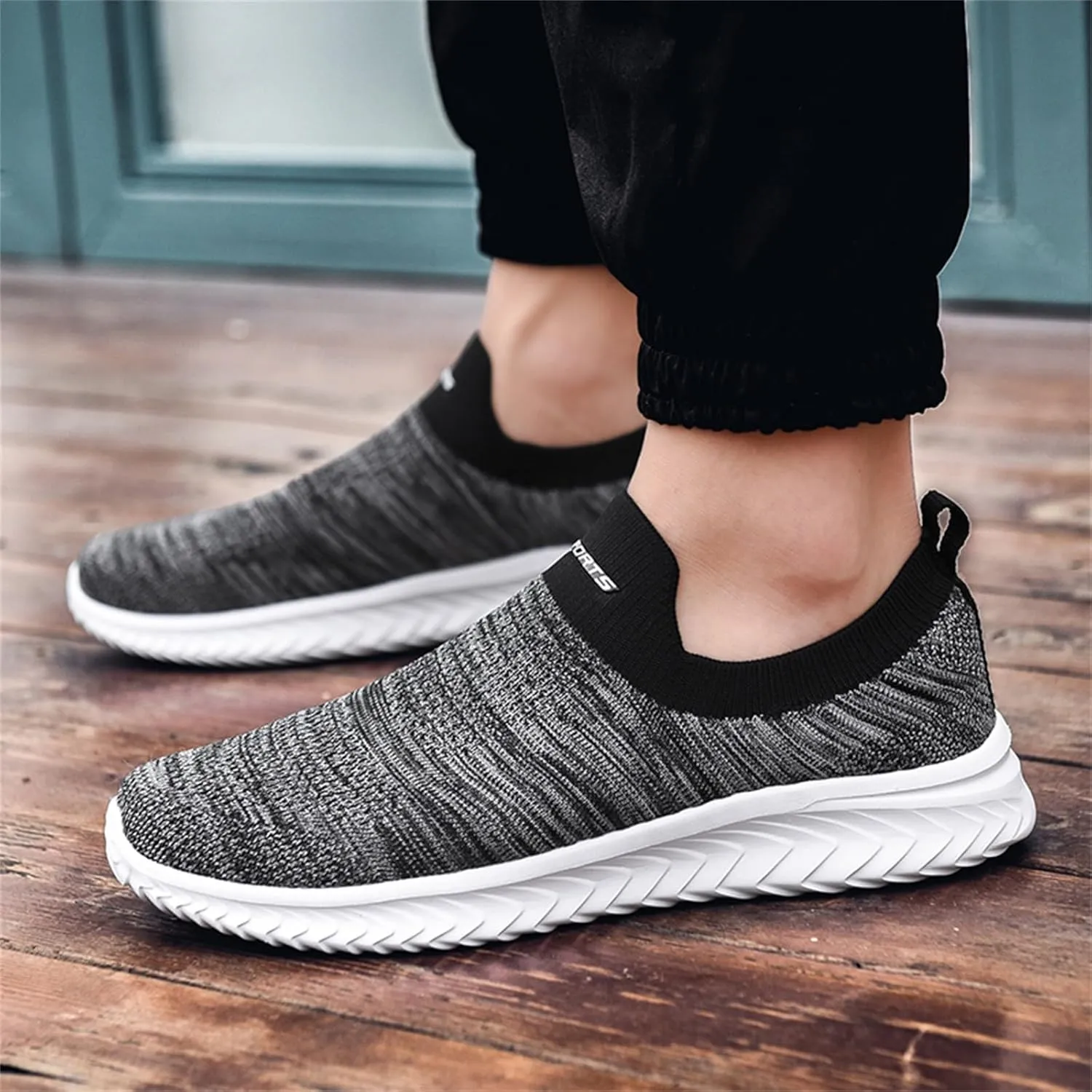 Men's Comfortable Diabetic Shoes Breathable Casual Comfortable Walking Sneaker Convenient Elderly Slip On Shoes