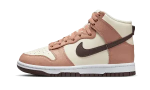 Nike Dunk High Dusted Clay