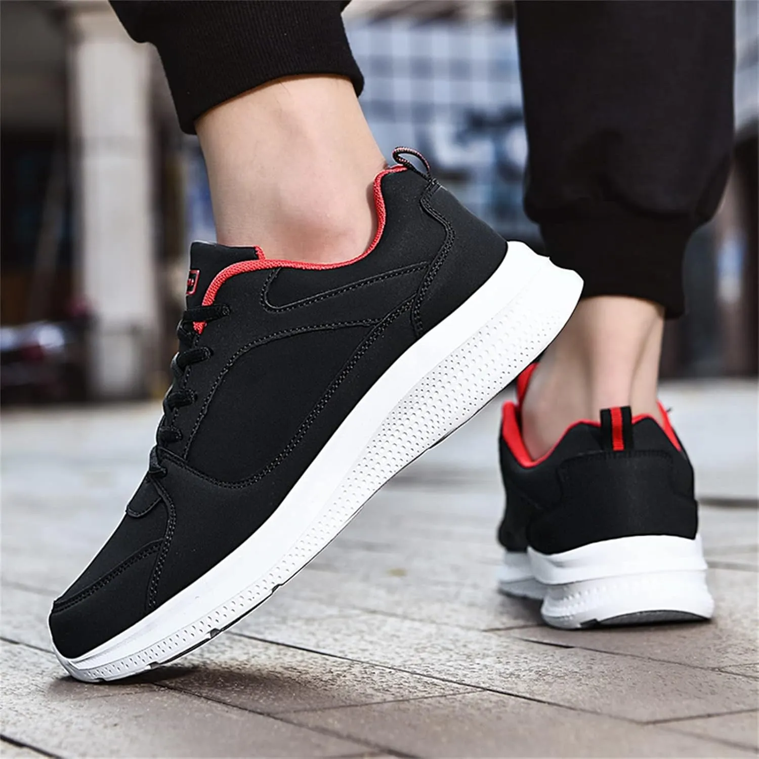 Outdoor Jogging Sneaker for Men Breathable and Light Outdoor Comfy Walking Shoe Business Casual Versatile Shoes