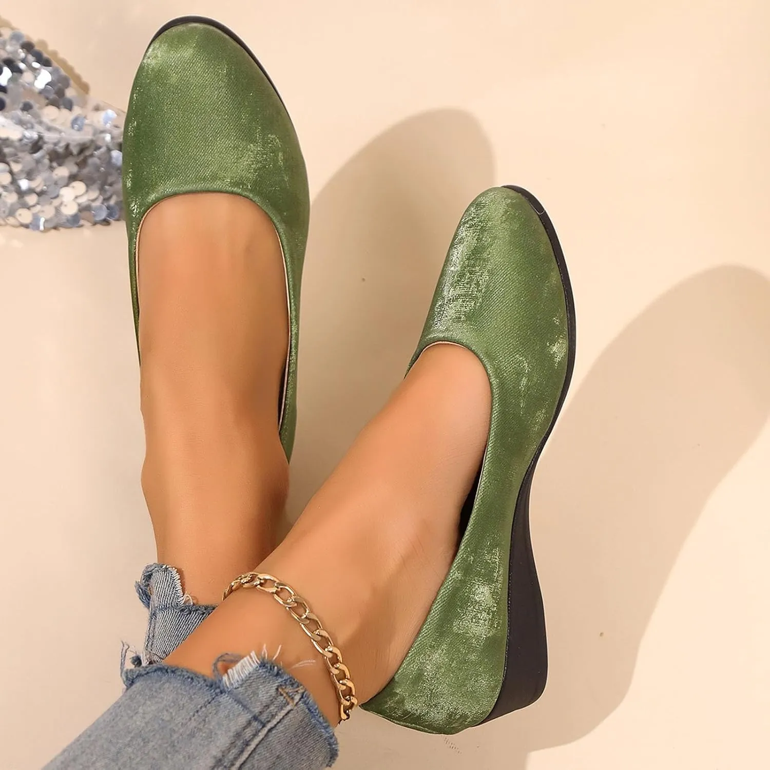 Women's Casual Shoes for Everyday Wear Sleek Satin Design Closed Toe and Heel Comfortable Wedge Wide Mens Shoe Casual