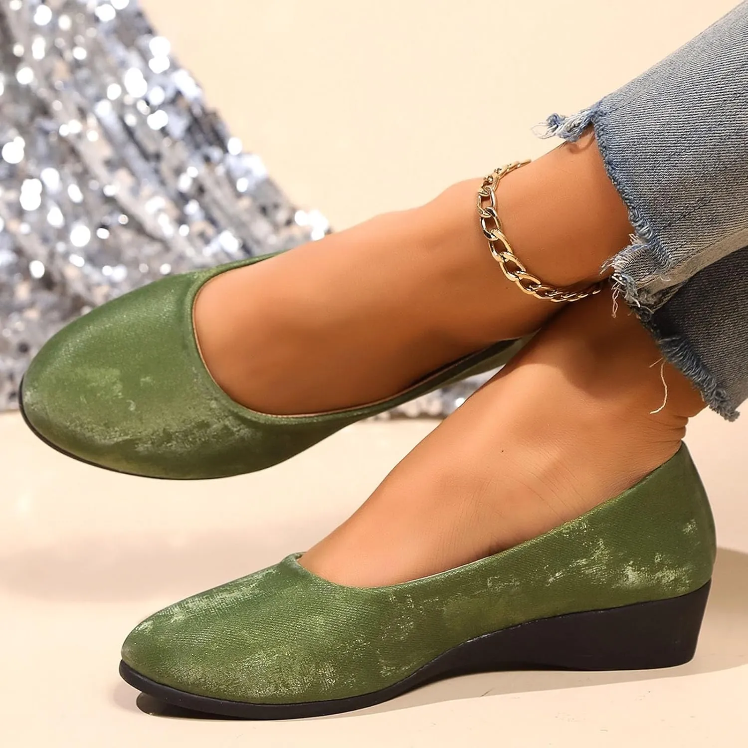 Women's Casual Shoes for Everyday Wear Sleek Satin Design Closed Toe and Heel Comfortable Wedge Wide Mens Shoe Casual
