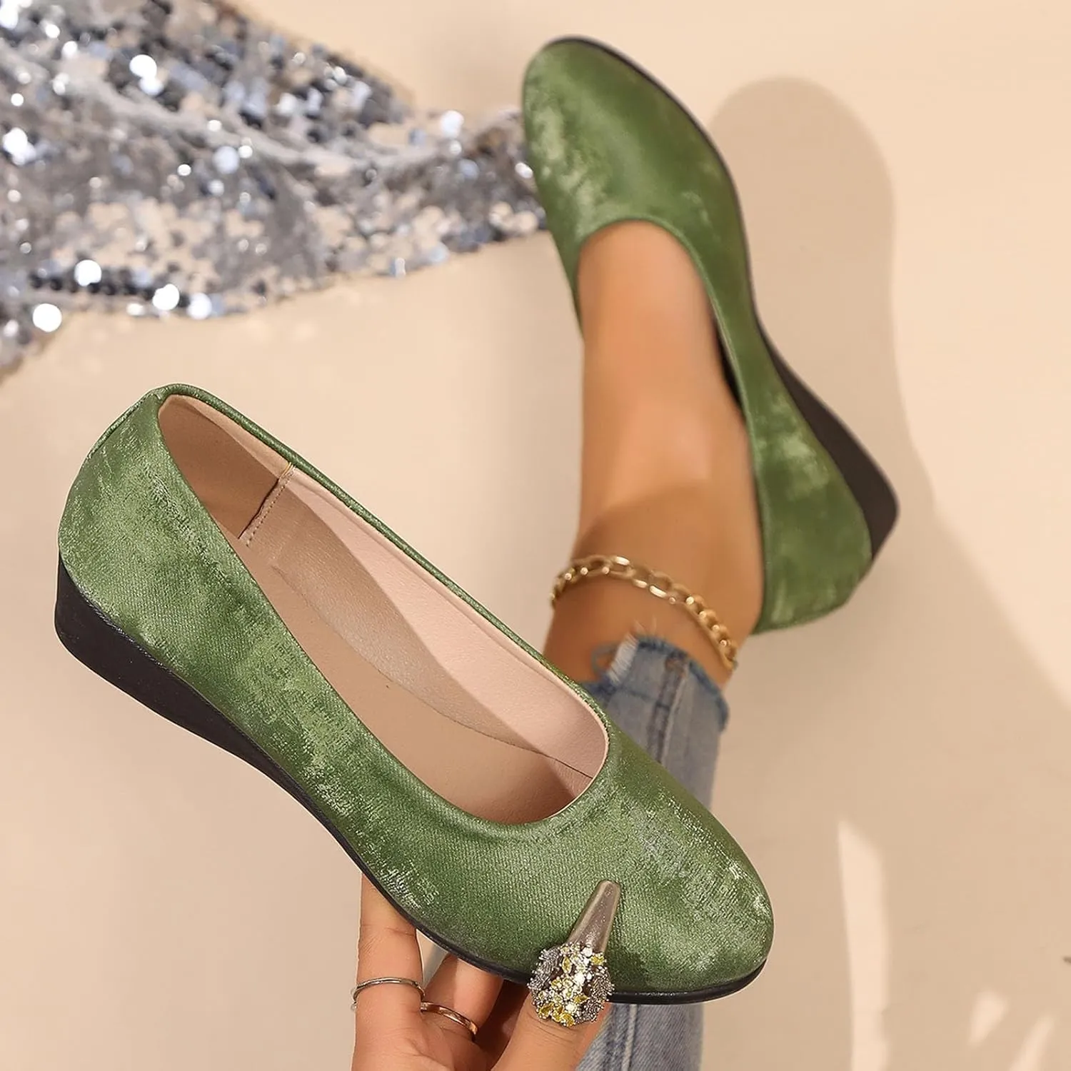 Women's Casual Shoes for Everyday Wear Sleek Satin Design Closed Toe and Heel Comfortable Wedge Wide Mens Shoe Casual